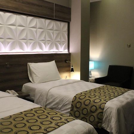 Fontana Hotel Jakarta Luaran gambar