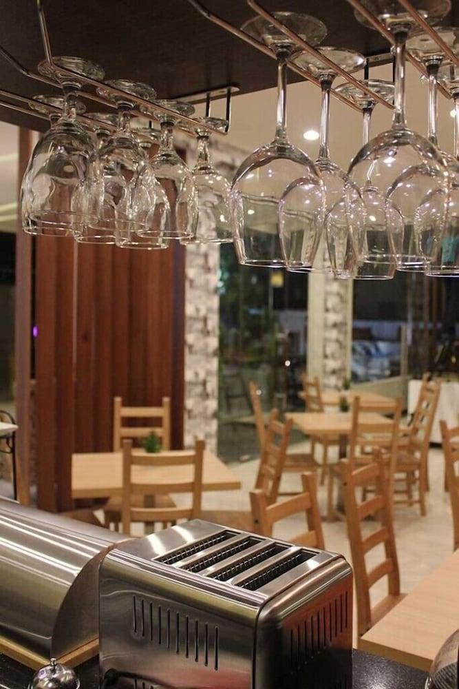 Fontana Hotel Jakarta Luaran gambar