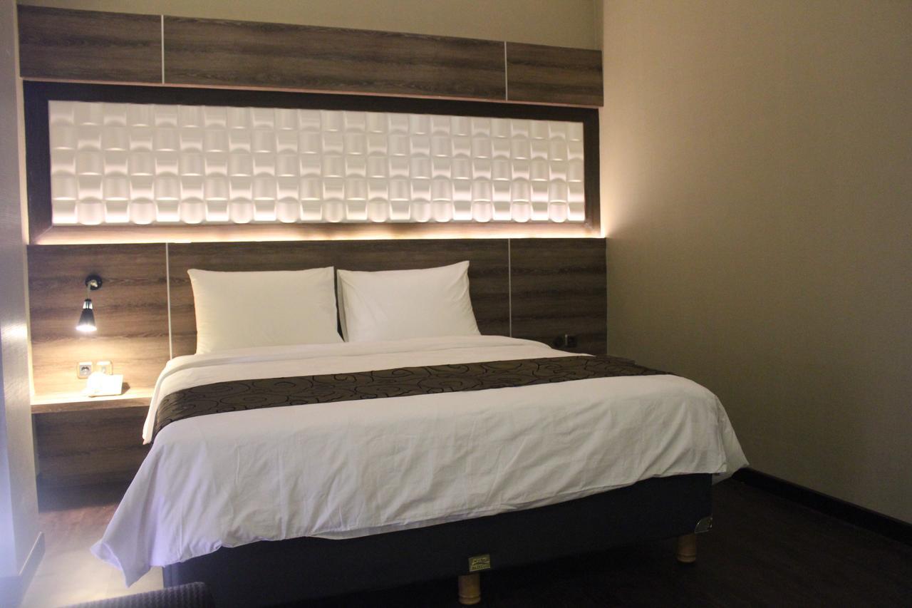 Fontana Hotel Jakarta Luaran gambar